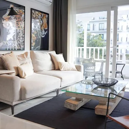 Apartment Blackjack By Bh *
