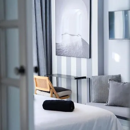 Apartment Blackjack By Bh *
